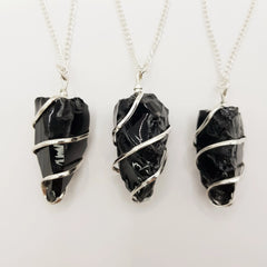 Schwarzer Obsidian-Rohstein Halskette – 3-4cm, Handgefertigt - World of Crystals