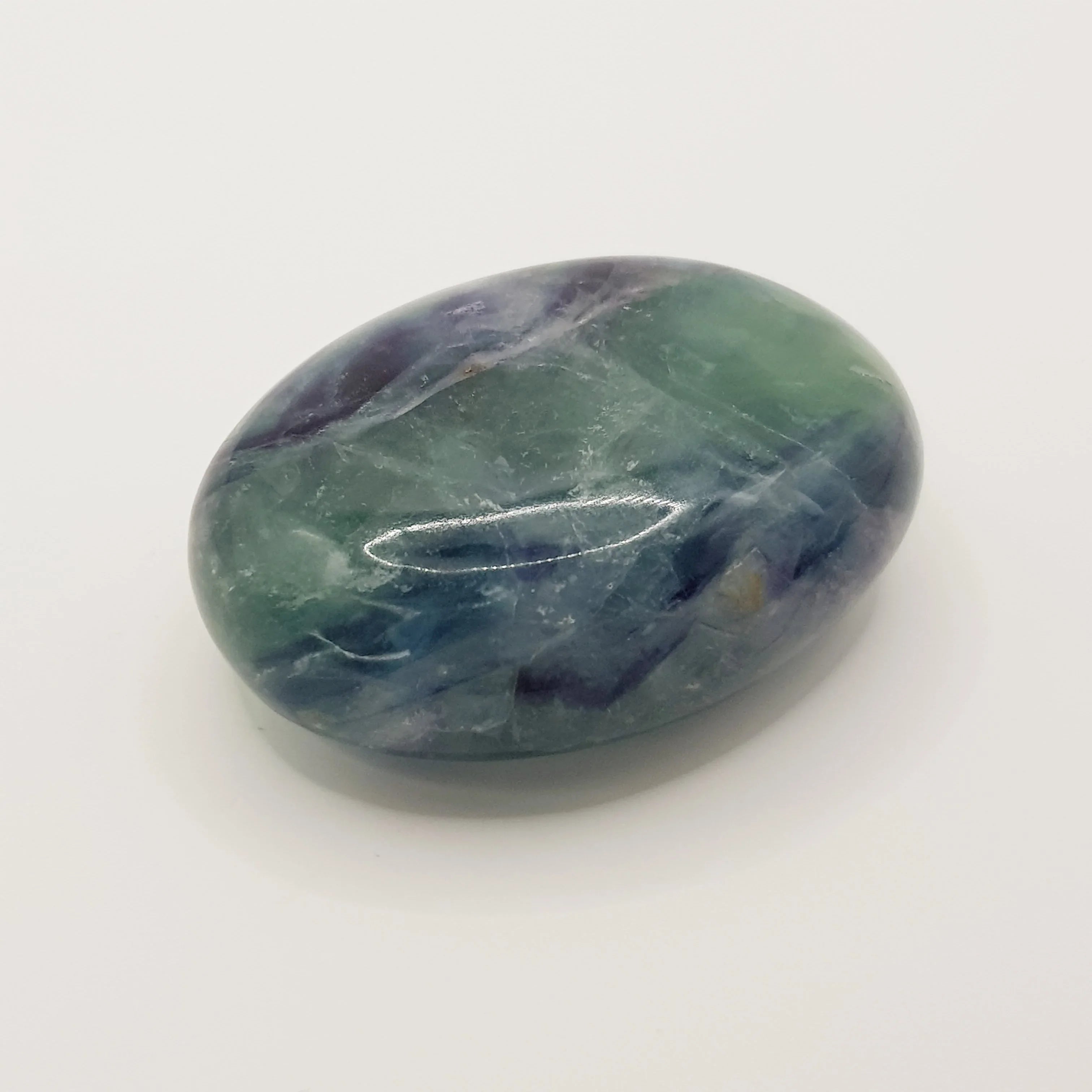 Regenbogen-Fluorit-Palmstein – 5cm, Handgefertigt - World of Crystals