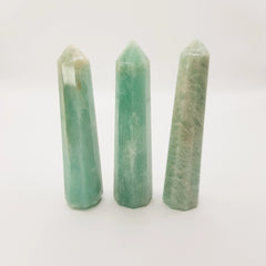 Amazonit-Obelisk Turm – 5-15cm, Handgefertigt - World of Crystals