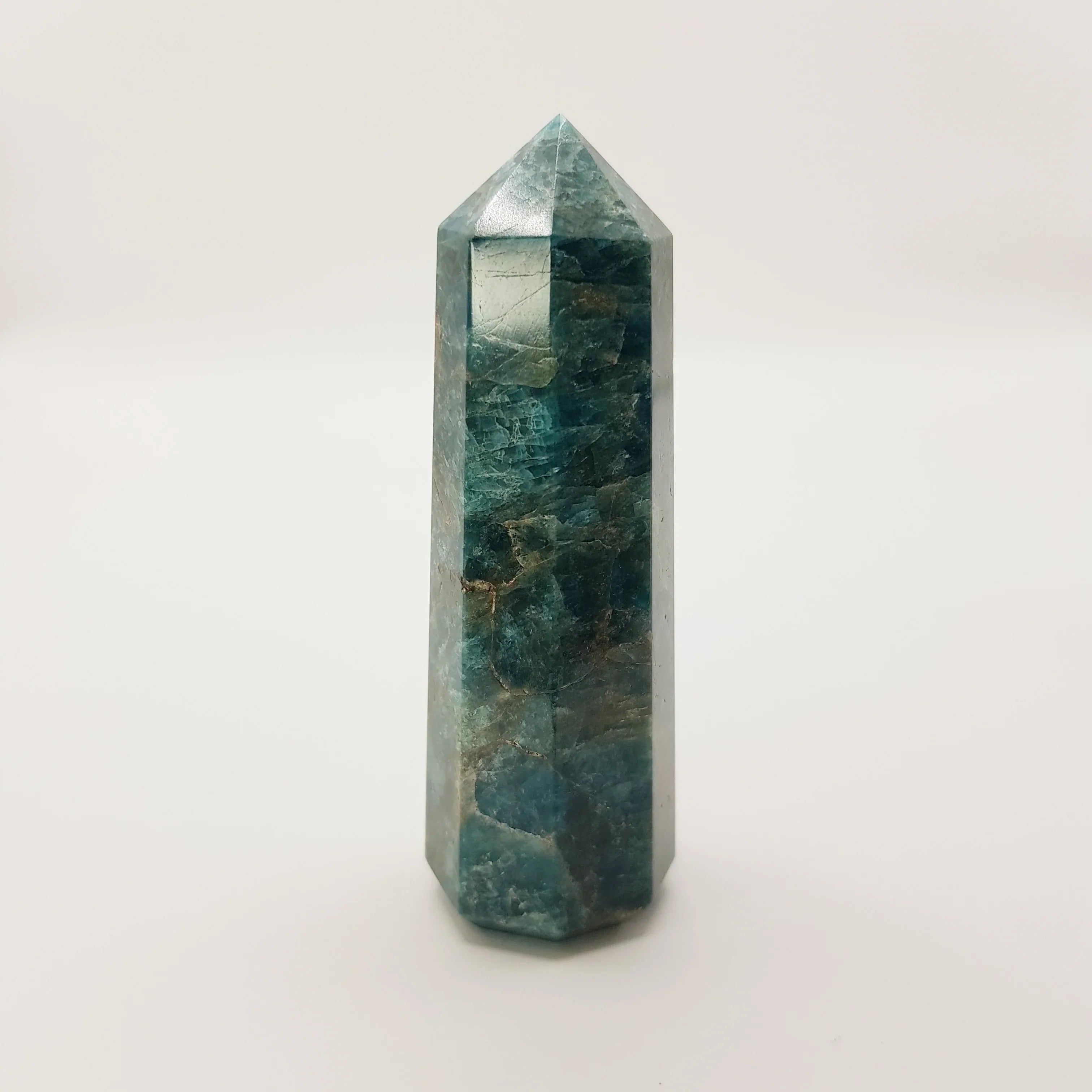 Blauer Apatit-Obelisk Turm – 5-15cm, Handgefertigt - World of Crystals
