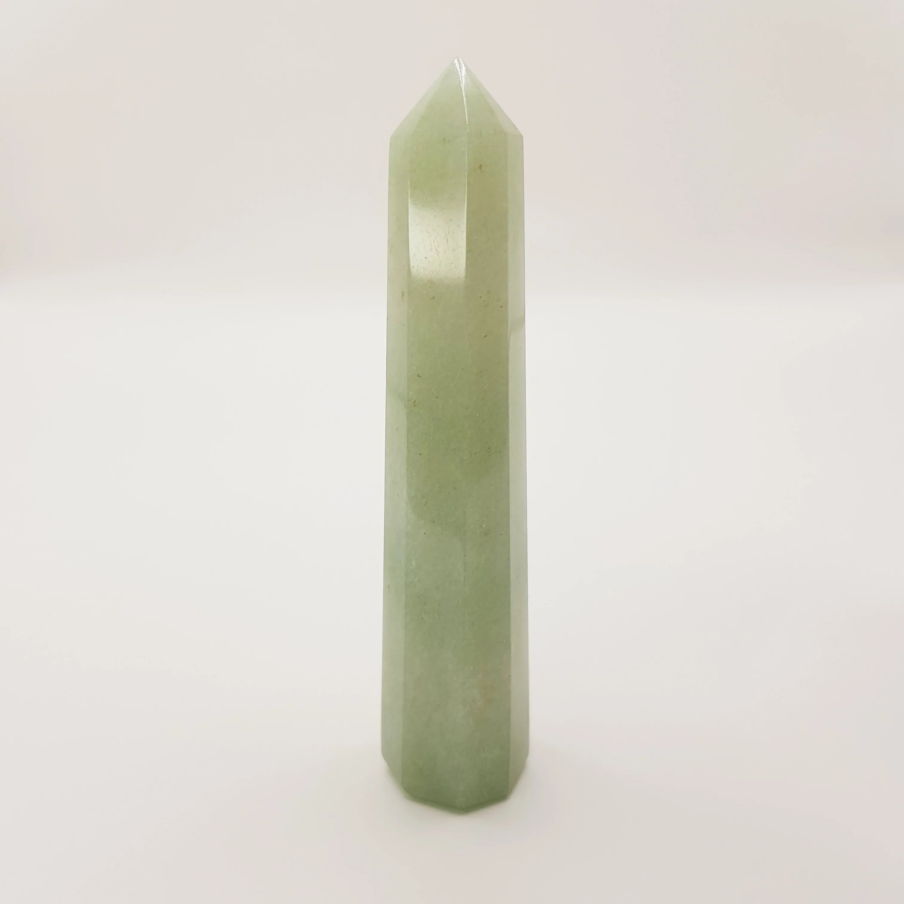 Grüner Aventurin-Obelisk Turm – 5-15cm, Handgefertigt - World of Crystals