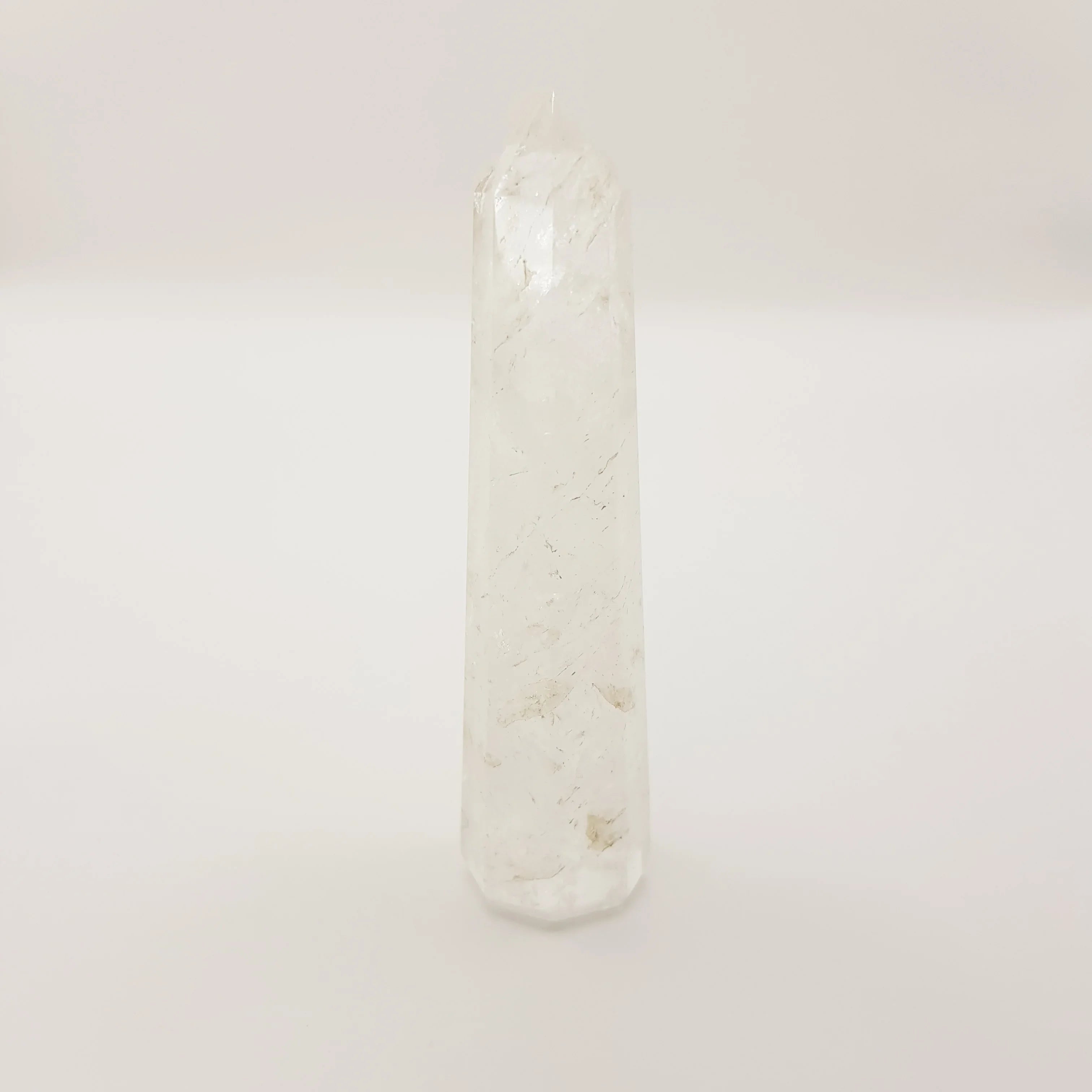Klarer Quarz-Obelisk Turm – 5-15cm, Handgefertigt - World of Crystals