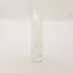 Klarer Quarz-Obelisk Turm – 5-15cm, Handgefertigt - World of Crystals