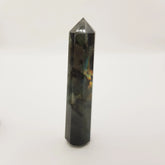 Labradorit-Obelisk Turm – 5-15cm, Handgefertigt - World of Crystals