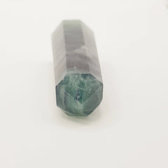 Regenbogen-Fluorit-Obelisk Turm – 5-15cm, Handgefertigt - World of Crystals