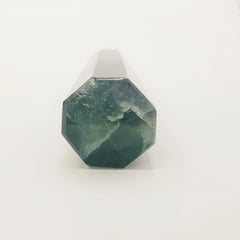 Regenbogen-Fluorit-Obelisk Turm – 5-15cm, Handgefertigt - World of Crystals