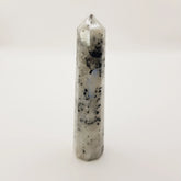 Regenbogen-Mondstein-Obelisk Turm – 5-15cm, Handgefertigt - World of Crystals