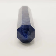 Sodalith-Obelisk Turm – 5-15cm, Handgefertigt - World of Crystals