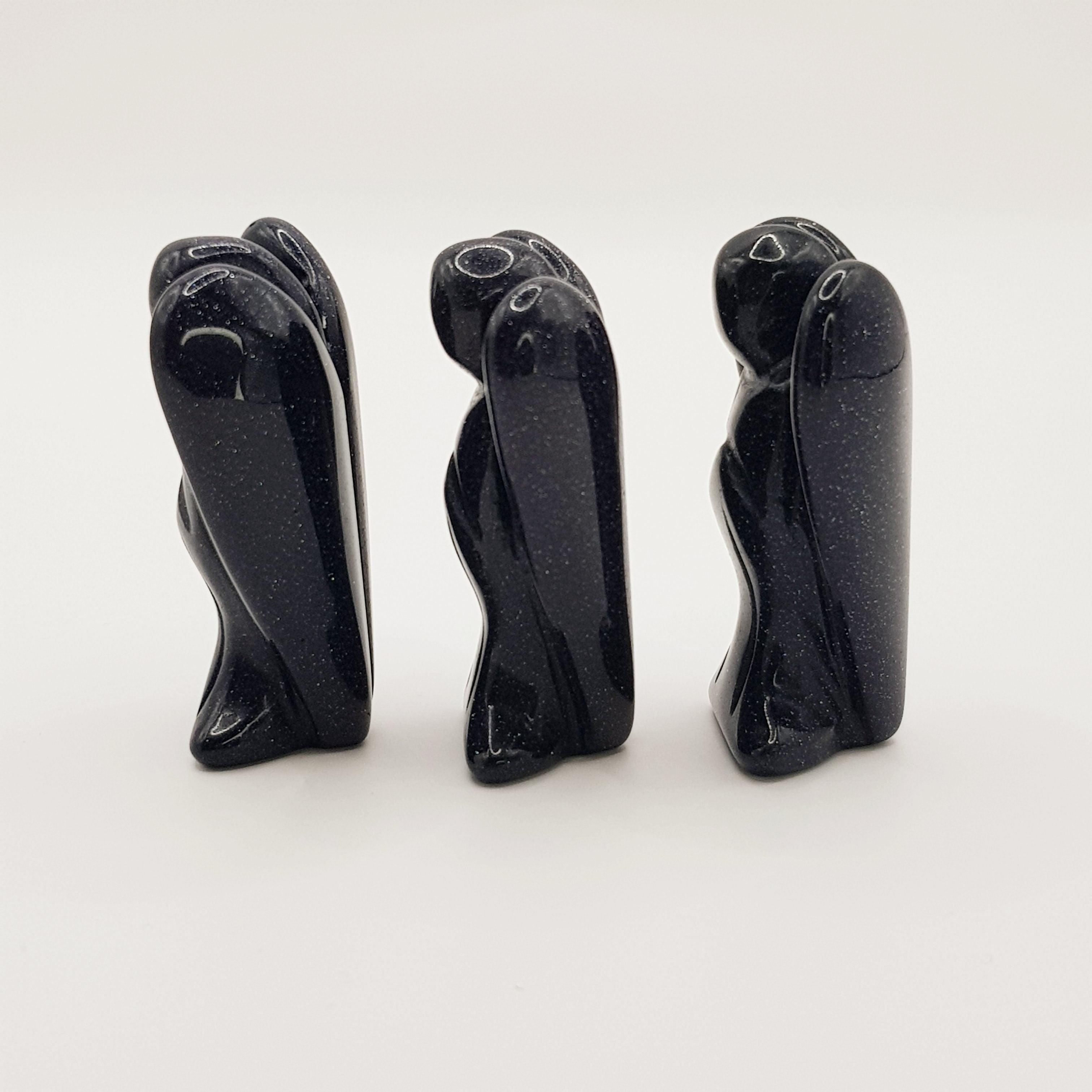 Schutzengel aus Blauem Sandstein - World of Crystals