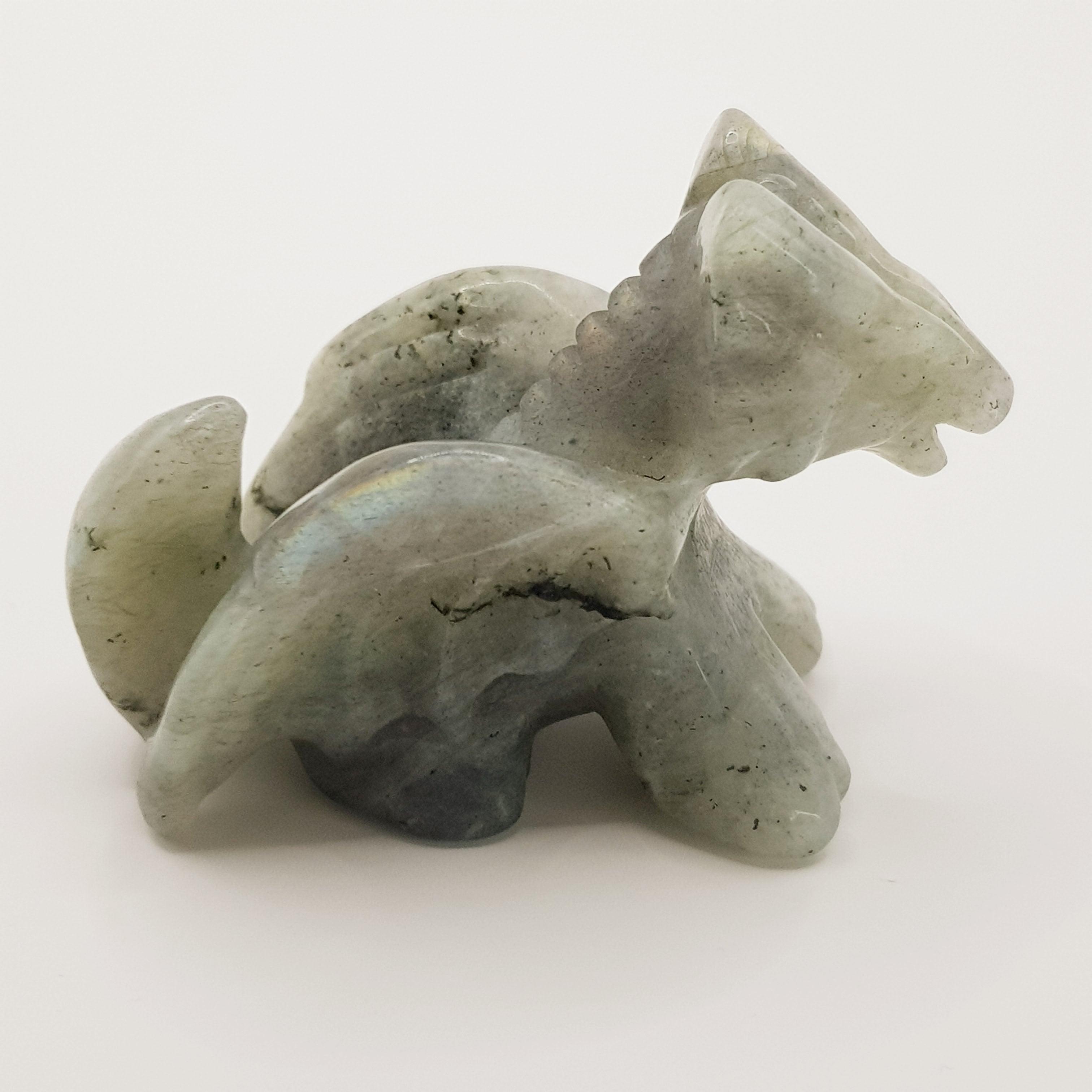 Mini Schutzdrache aus Labradorit - World of Crystals