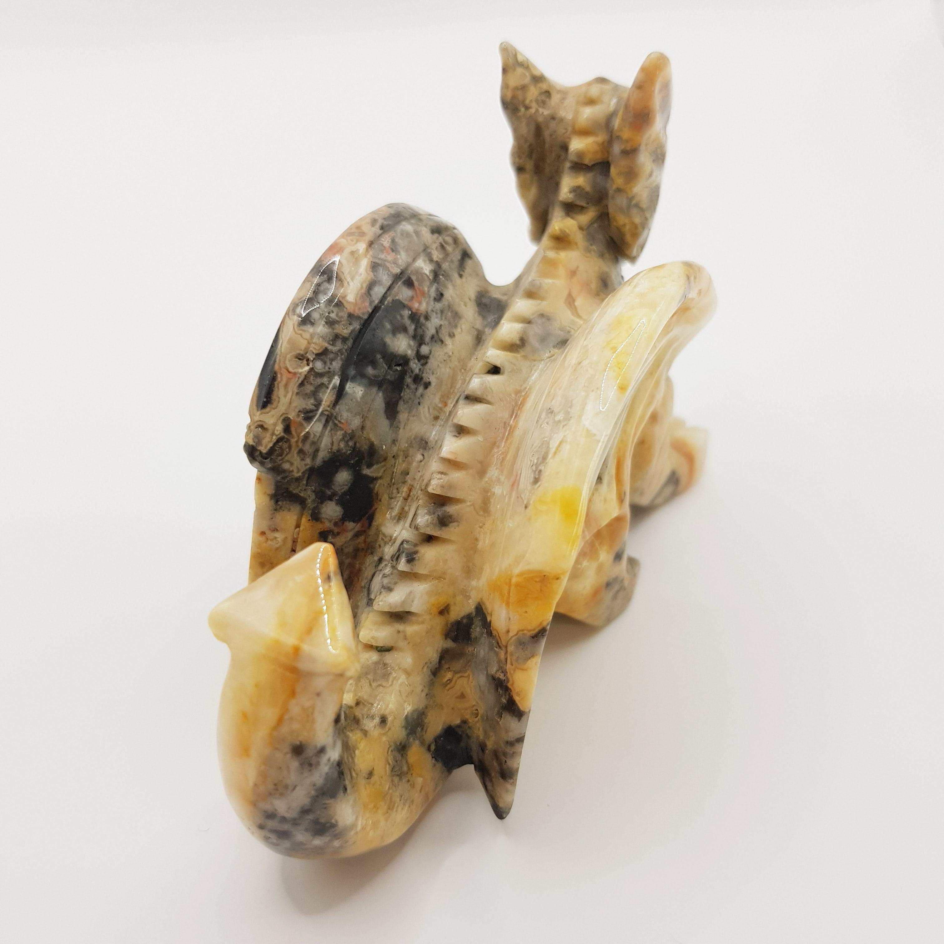 Mystischer Drache aus Crazy Lace Achat - World of Crystals