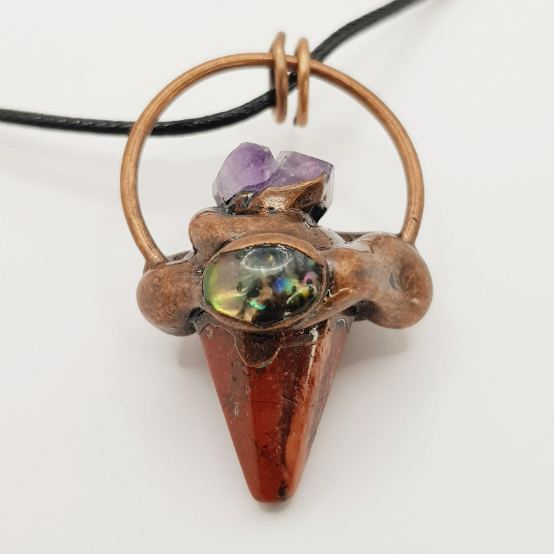 Energie-Amulett mit Roter Jaspis-Spitze