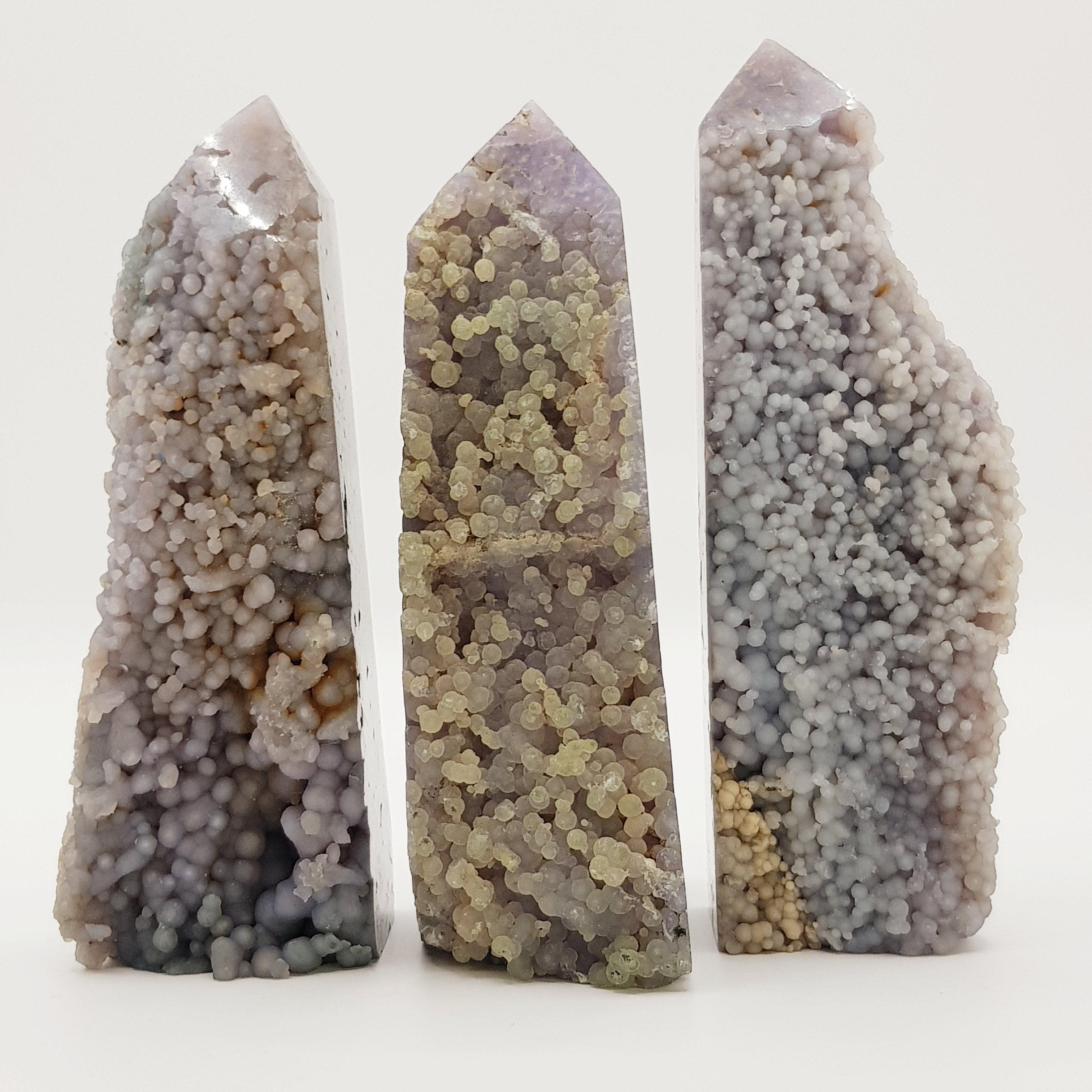 Kristallturm aus Traubenachat – 7-11cm, Handgefertigt - World of Crystals