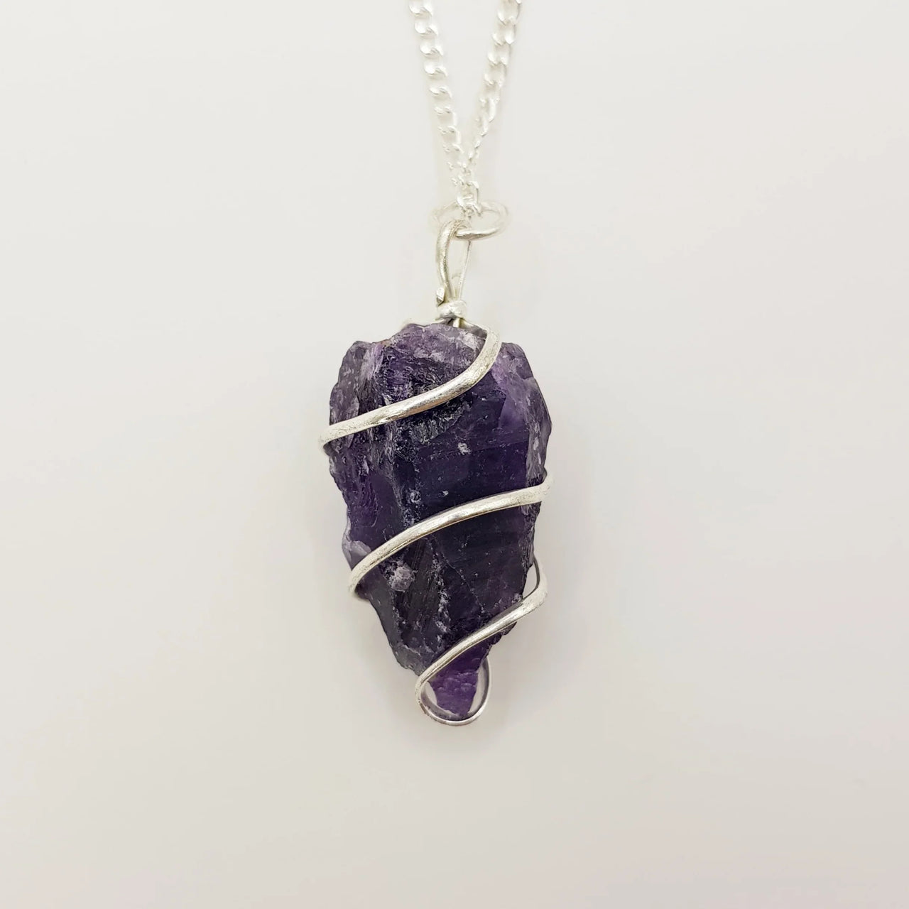 Amethyst-Rohstein Halskette – 3-4cm, Handgefertigt - World of Crystals