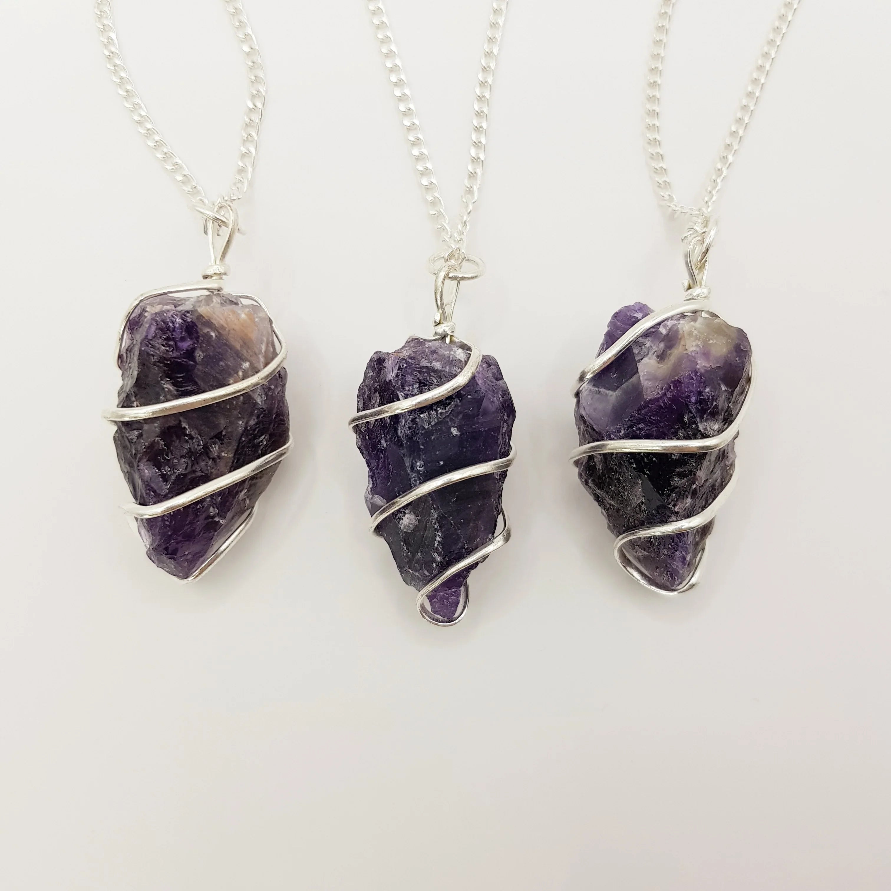 Amethyst-Rohstein Halskette – 3-4cm, Handgefertigt - World of Crystals