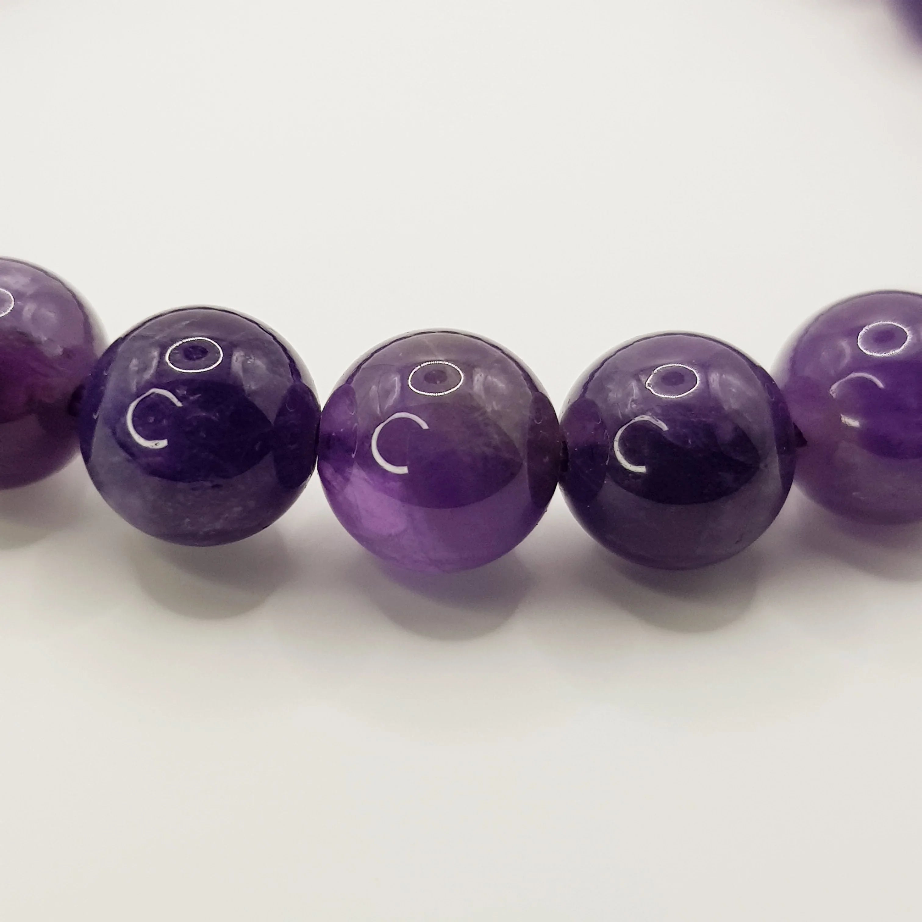 Amethyst-Perlenarmband – One-Size, Dehnbar, Handgefertigt - World of Crystals