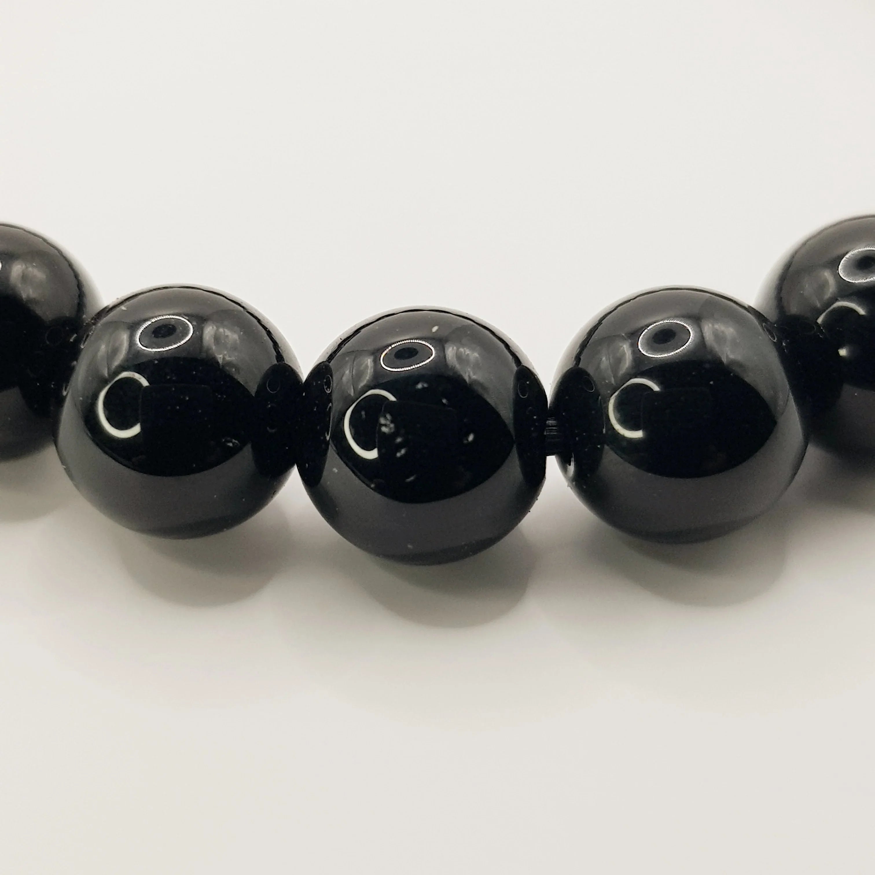 Schwarzer Obsidian-Perlenarmband – One-Size, Dehnbar, Handgefertigt - World of Crystals