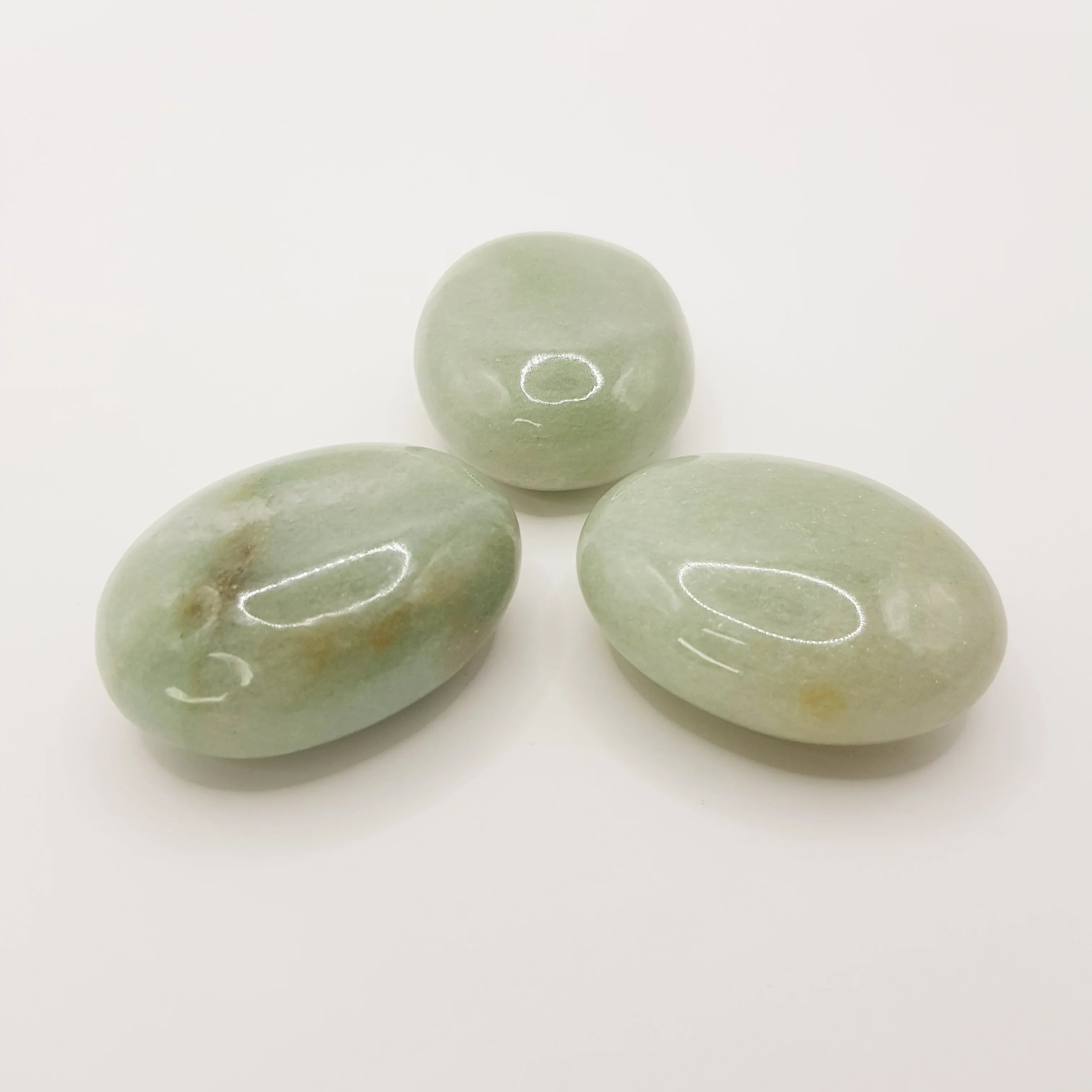 Grüner Aventurin-Palmstein – 5cm, Handgefertigt - World of Crystals