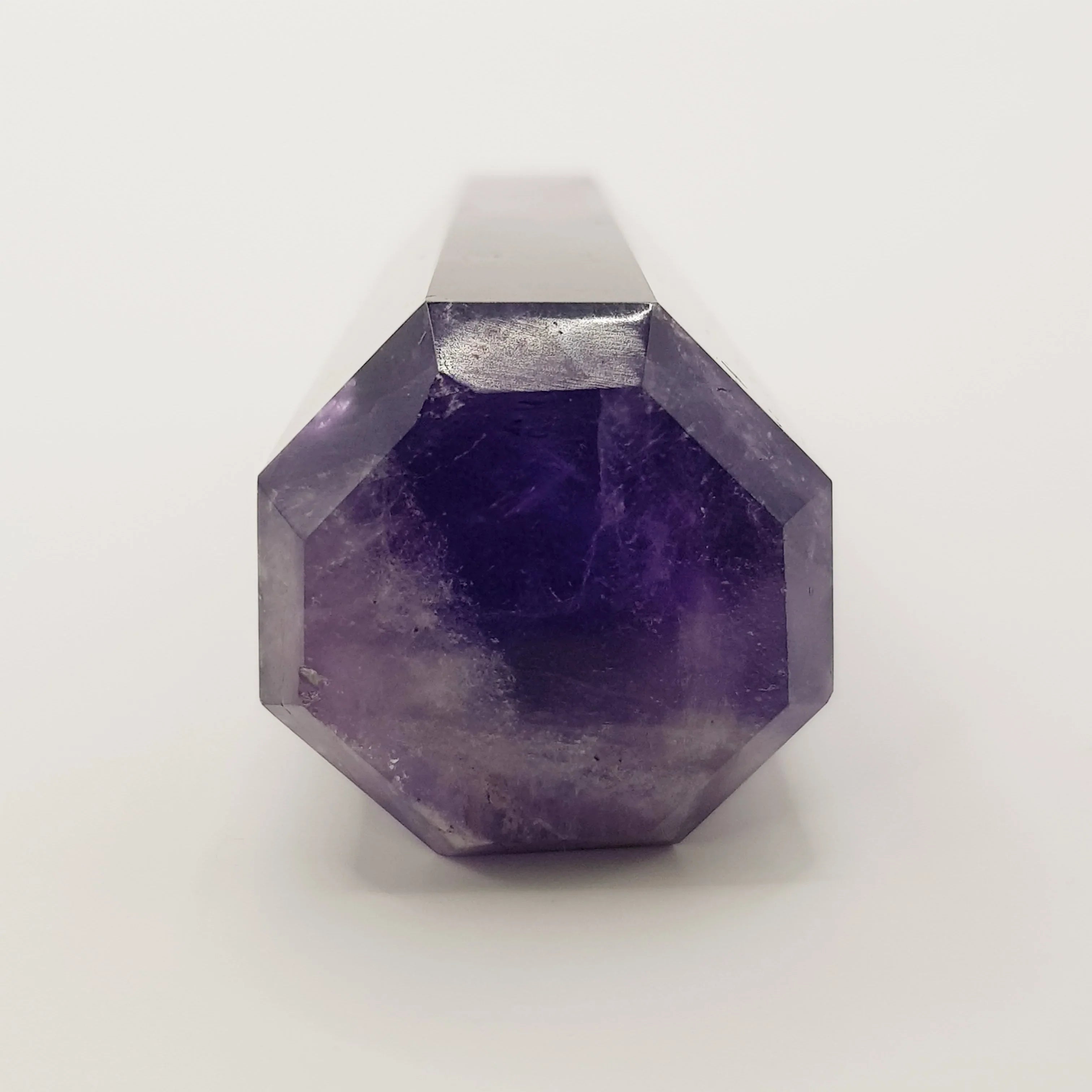 Amethyst-Obelisk Turm – 5-15cm, Handgefertigt - World of Crystals