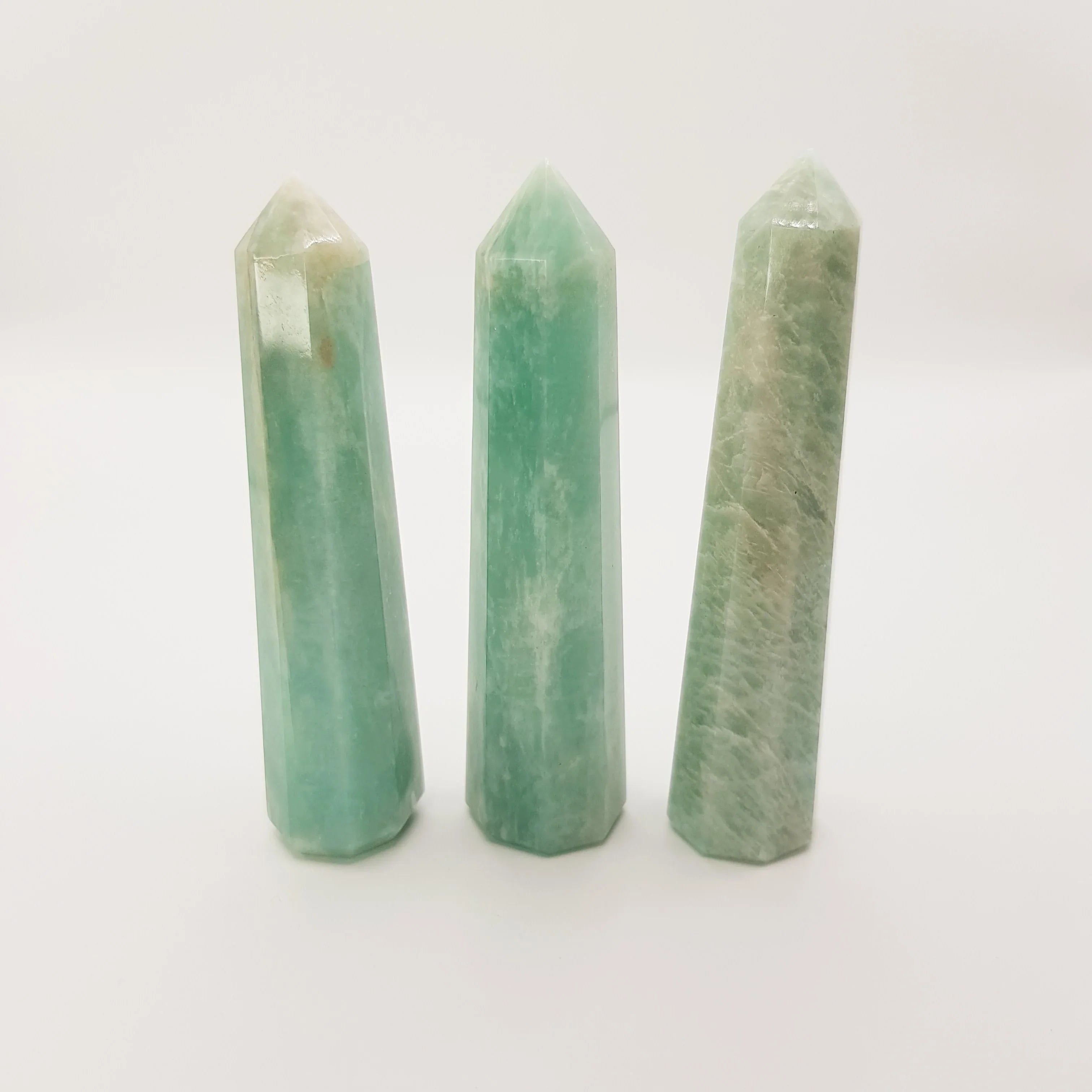 Amazonit-Obelisk Turm – 5-15cm, Handgefertigt - World of Crystals