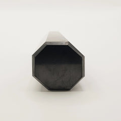 Schungit-Obelisk Turm – 5-15cm, Handgefertigt - World of Crystals