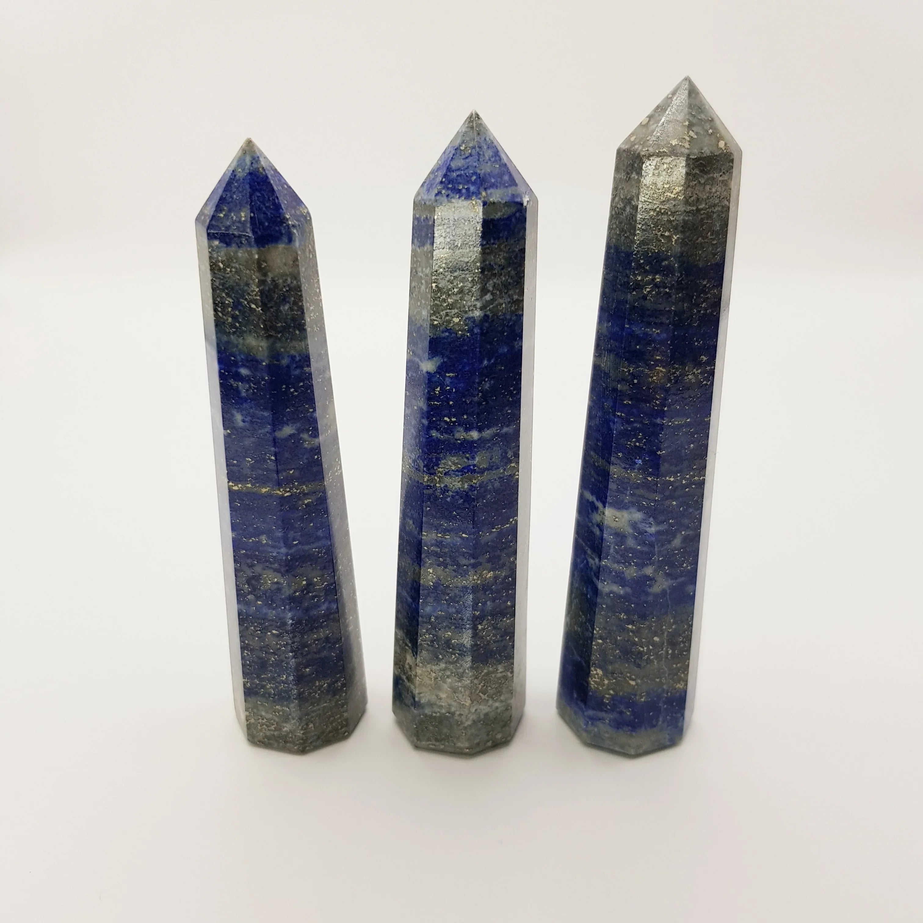 Lapislazuli-Obelisk Turm – 5-15cm, Handgefertigt - World of Crystals