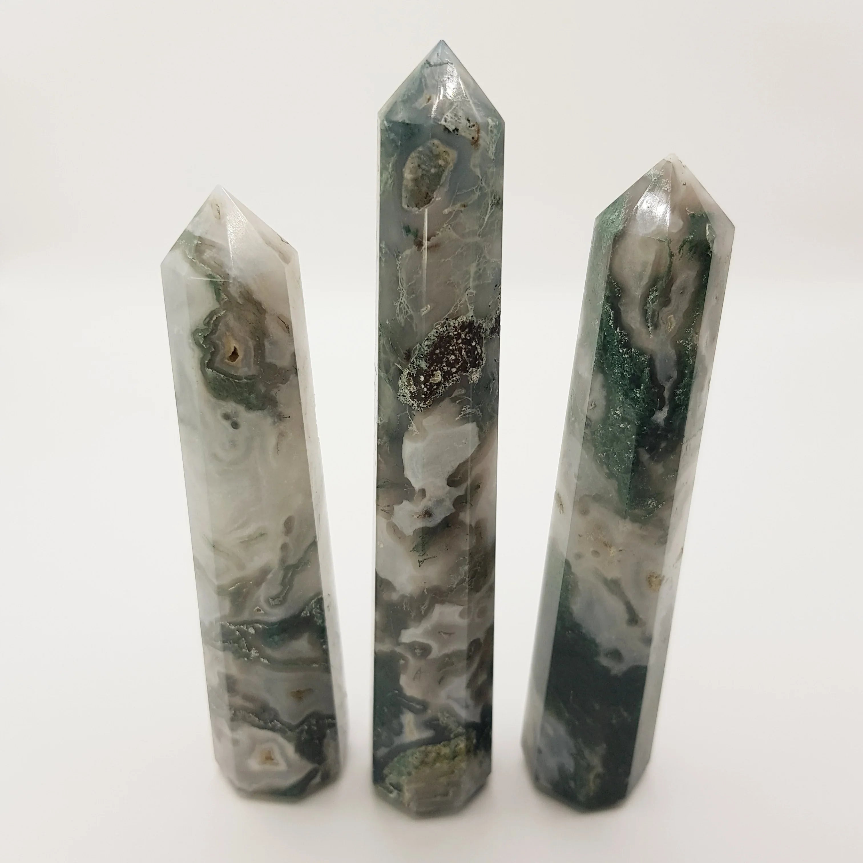 Moosachat-Obelisk Turm – 5-15cm, Handgefertigt - World of Crystals