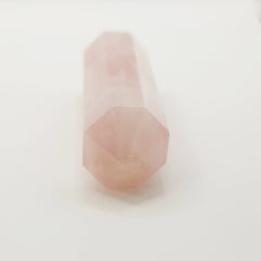 Rosenquarz-Obelisk Turm – 5-15cm, Handgefertigt - World of Crystals