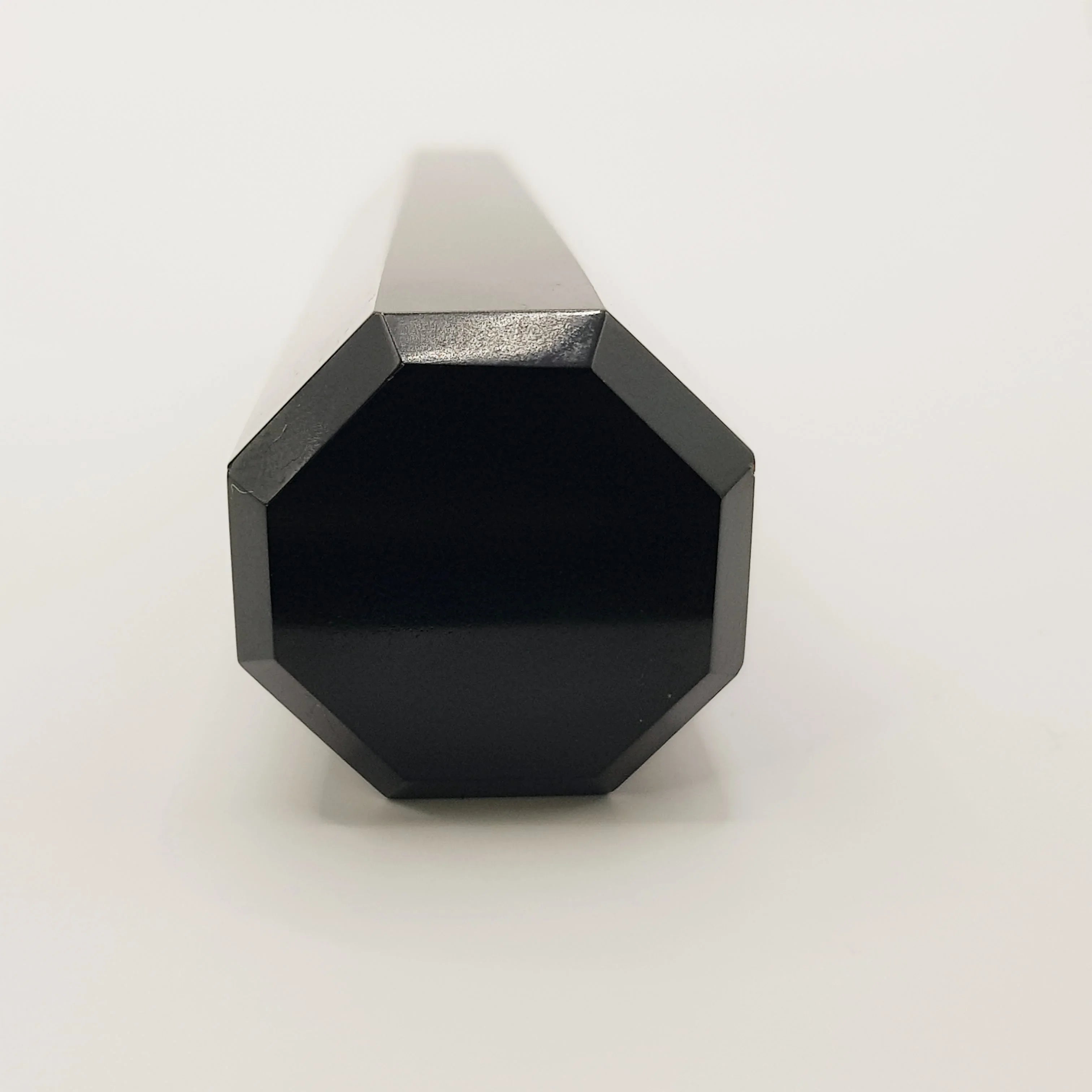 Schwarzer Obsidian-Obelisk Turm – 5-15cm, Handgefertigt - World of Crystals